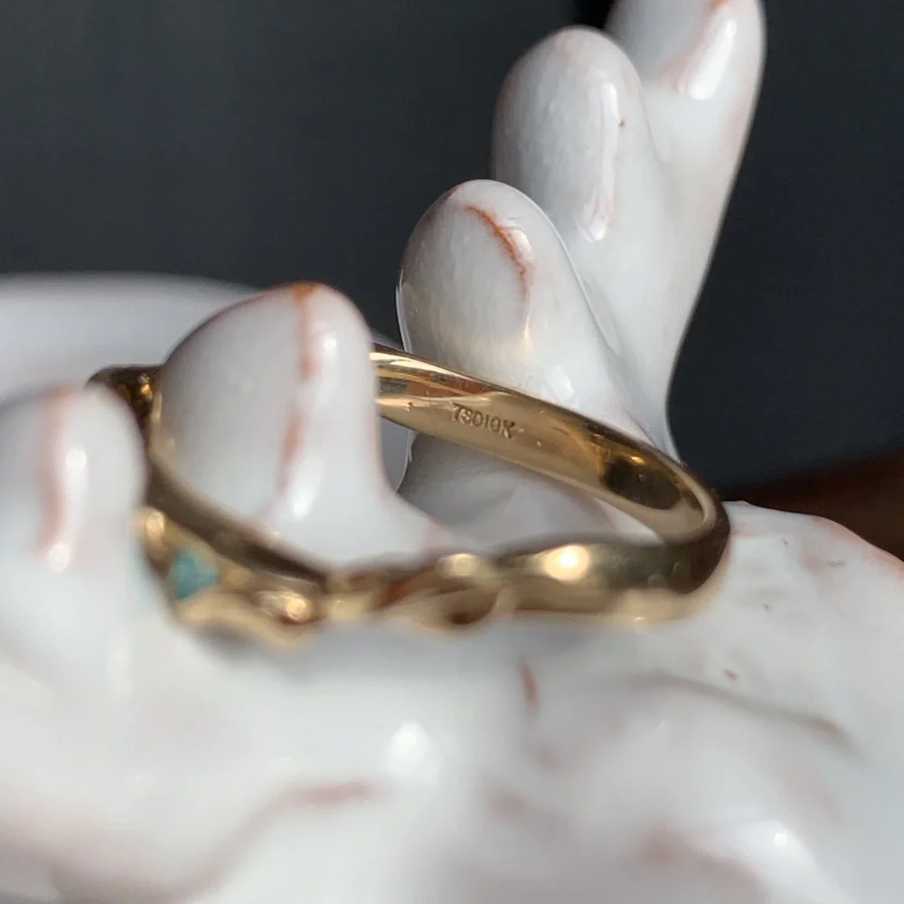10KYG Sapphire & Mint CZ Curved Contour Ring NWOT